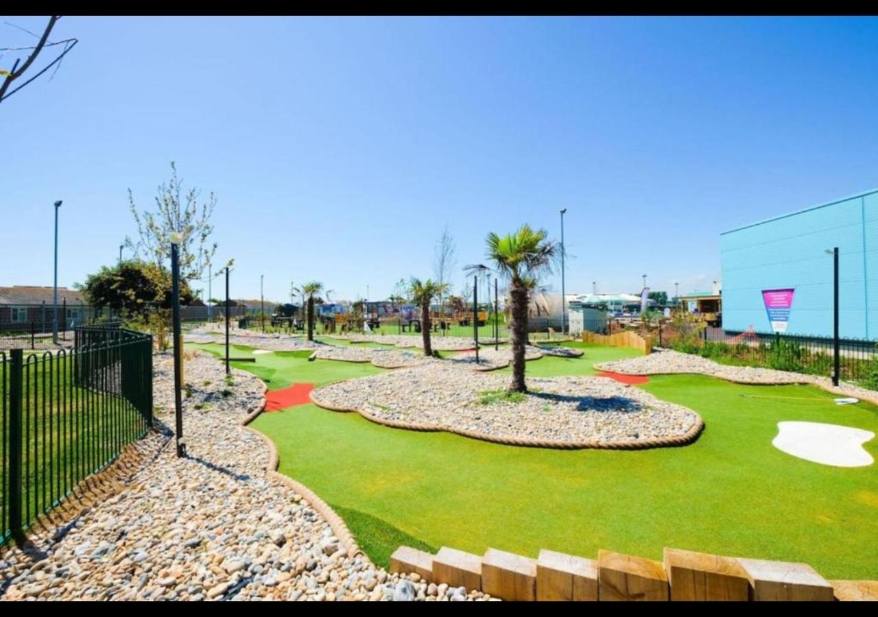 Mp768 - Camber Sands Holiday Park - Huge Lodge - Small Dog Friendly - Sleeps 8 Exterior foto